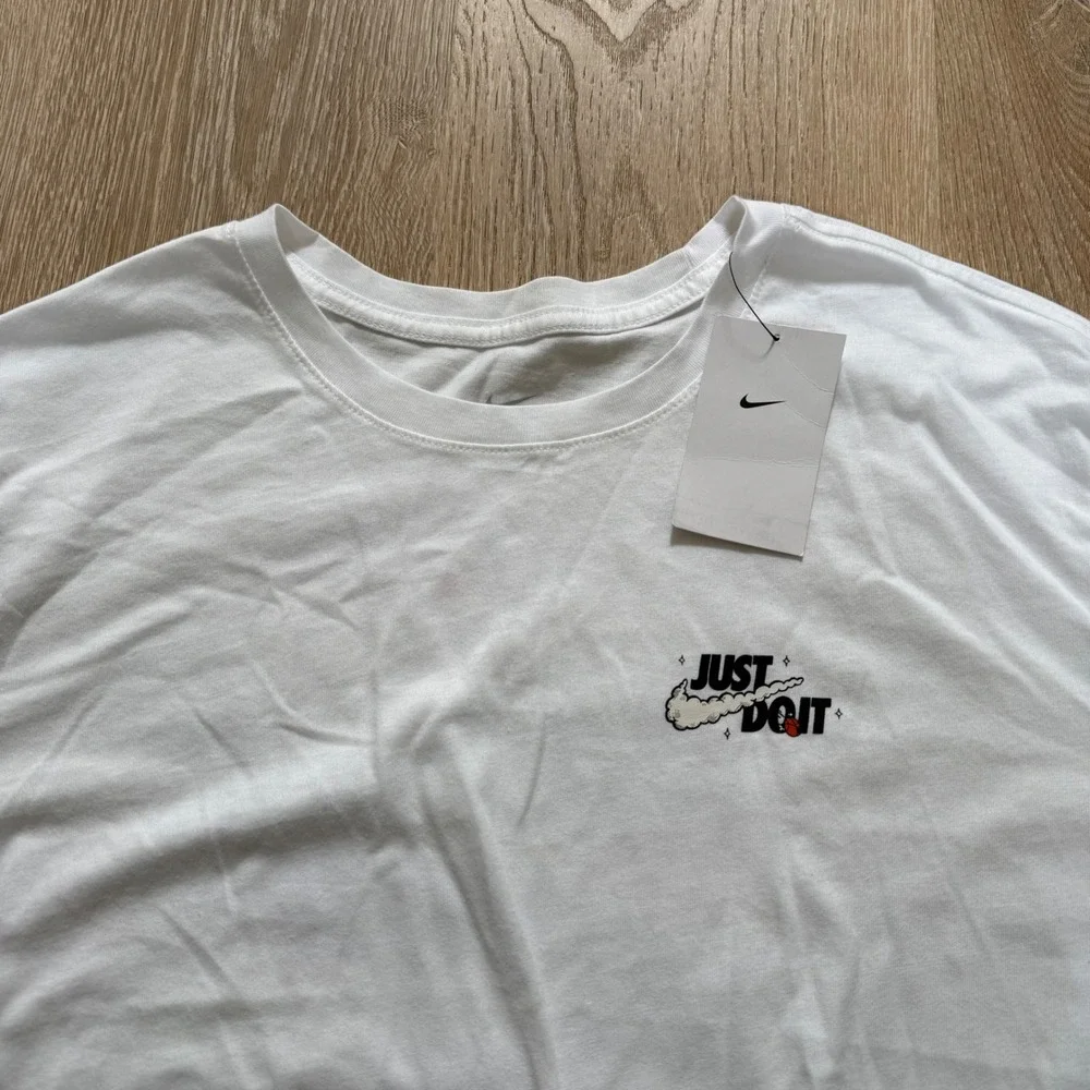 Nike Just Do It Cloud Long Sleeve T-Shirt Mens XXL White Basketball Graphic‎ Tee